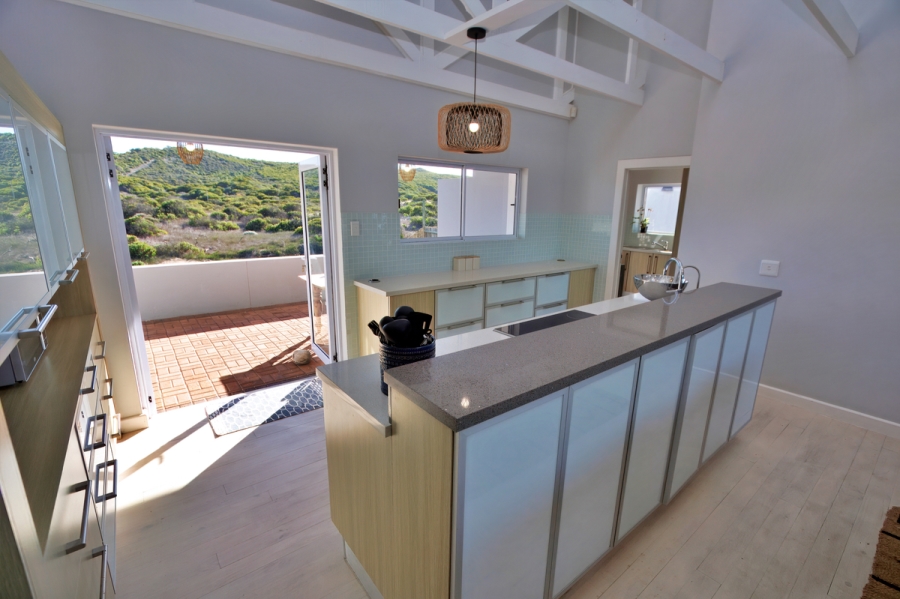 4 Bedroom Property for Sale in Stilbaai Oos Western Cape